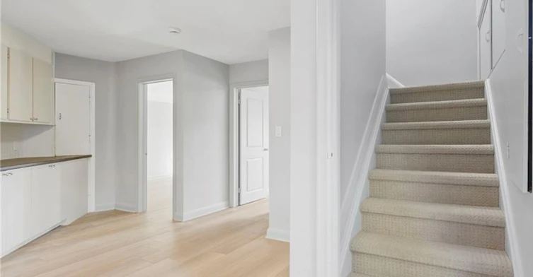 B-20 Cherryhill Drive, Grimsby, ON, L3M 3B5 - 9