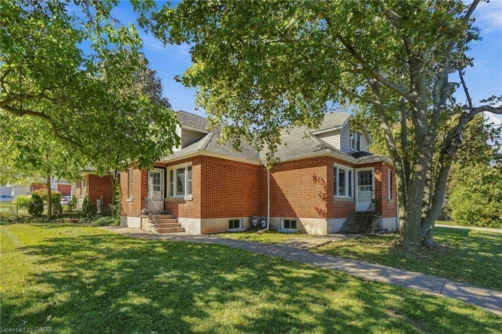 B-20 Cherryhill Drive, Grimsby, ON, L3M 3B5