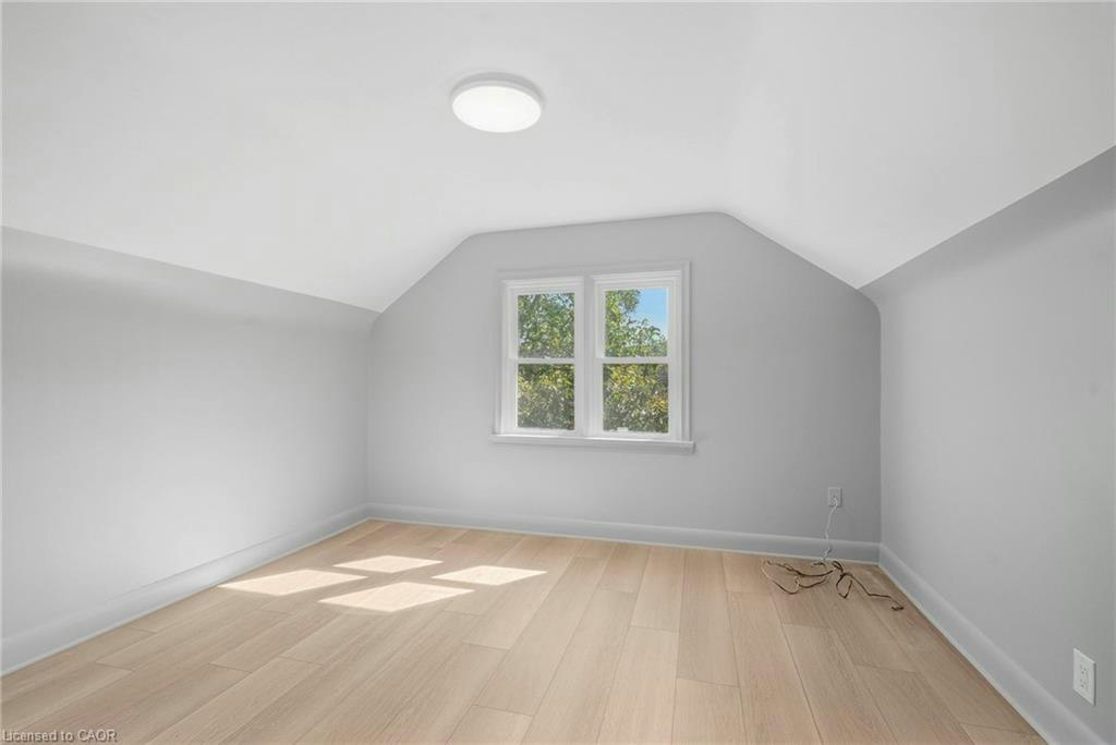 B-20 Cherryhill Drive, Grimsby, ON, L3M 3B5 - 10