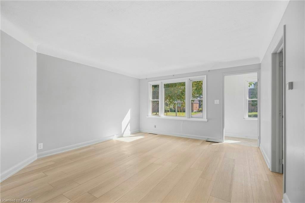 B-20 Cherryhill Drive, Grimsby, ON, L3M 3B5 - 5