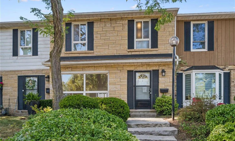 107-5475 Lakeshore Road