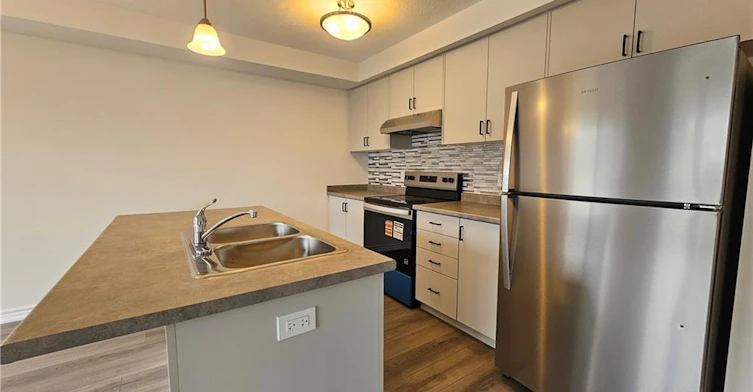 395 Benninger Drive, Kitchener, ON, N2E 0K1 - 4