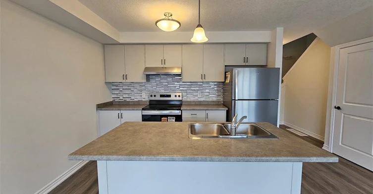 395 Benninger Drive, Kitchener, ON, N2E 0K1 - 3