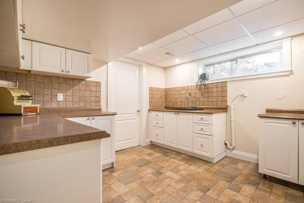 381 Woodworth Court, Hamilton, ON, L9G 2N2 - 34