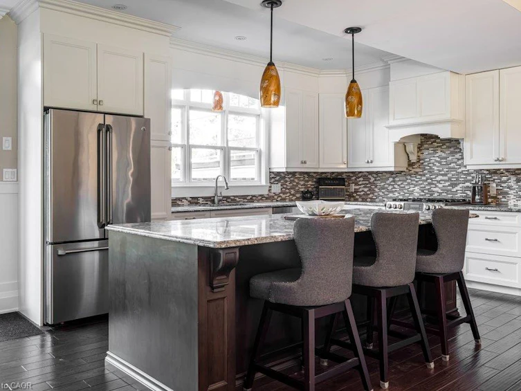 381 Woodworth Court, Hamilton, ON, L9G 2N2 - 11