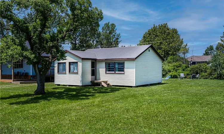 845 Lakeshore Road