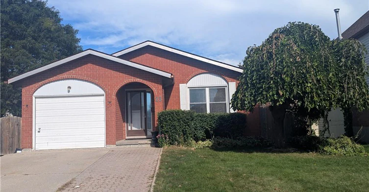 23 Hubert Court, Cambridge, ON, N3C 3R2
