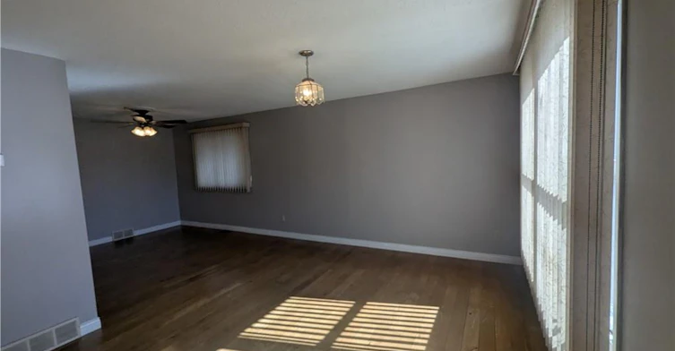 23 Hubert Court, Cambridge, ON, N3C 3R2 - 3
