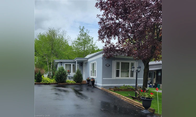 120 Maple Crescent