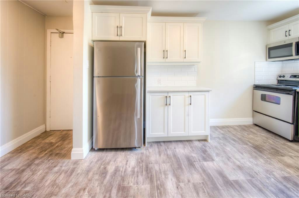 32-158 Erb Street E, Waterloo, ON, N2J 1M4 - 4