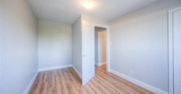 32-158 Erb Street E, Waterloo, ON, N2J 1M4 - 7