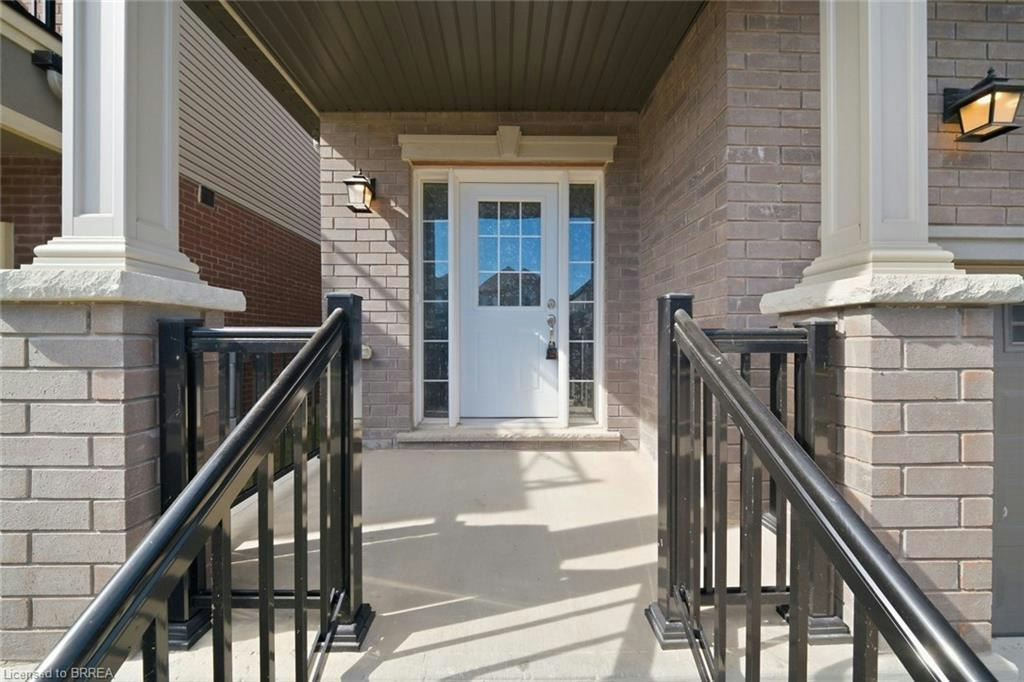 19 Tooker Drive, Brantford, ON, N3V 0B6 - 4