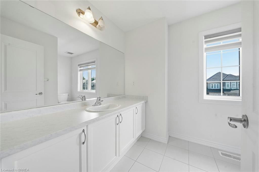 19 Tooker Drive, Brantford, ON, N3V 0B6 - 18