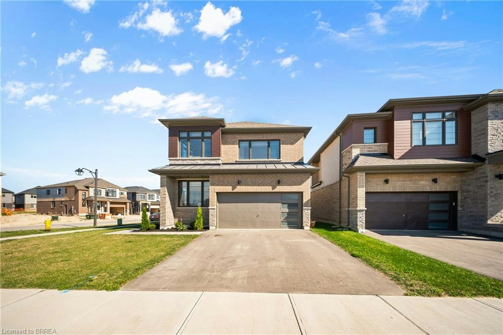 1 Bee Crescent, Brantford, ON, N3T 0V7
