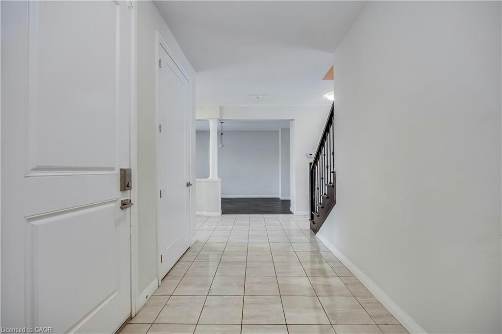 56 Lexington Avenue, Hamilton, ON, L8J 0L5 - 8