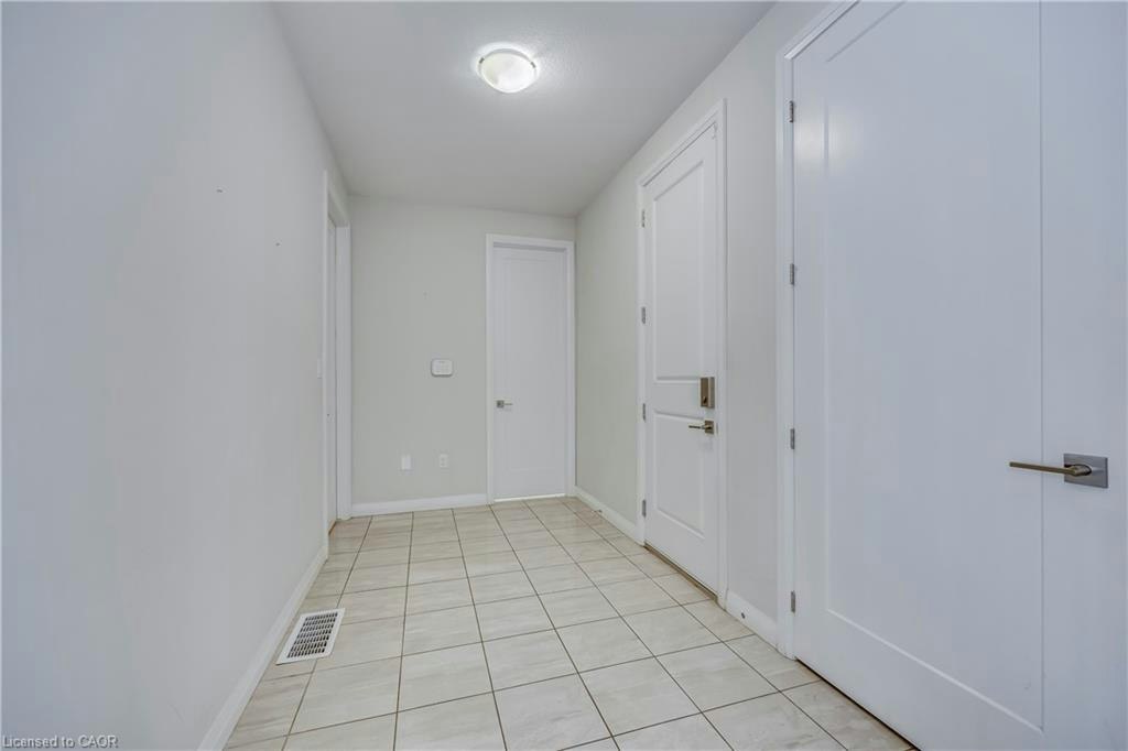 56 Lexington Avenue, Hamilton, ON, L8J 0L5 - 6
