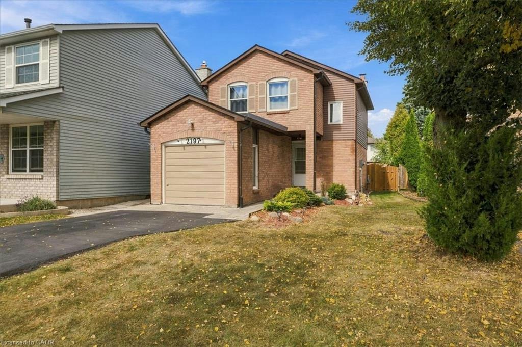 2197 Pembroke Court, Burlington, ON, L7P 3X8