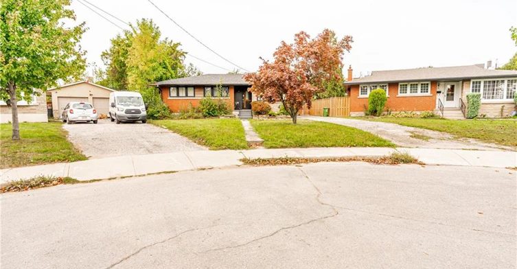 (main level)-33 Kenwood Crescent, Hamilton, ON, L8T 1W3 - 2