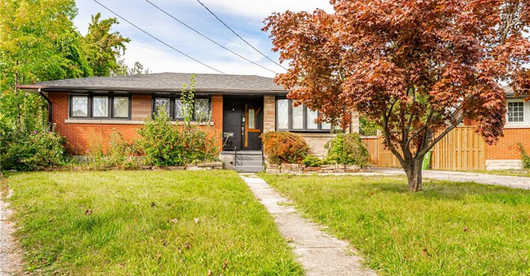 (main level)-33 Kenwood Crescent, Hamilton, ON, L8T 1W3