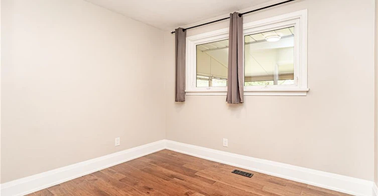 (main level)-33 Kenwood Crescent, Hamilton, ON, L8T 1W3 - 15