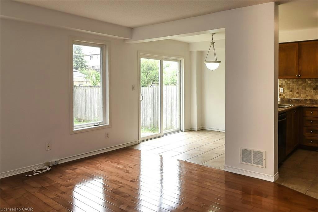 37 Cornerstone Drive, Hamilton, ON, L8J 0A1 - 8
