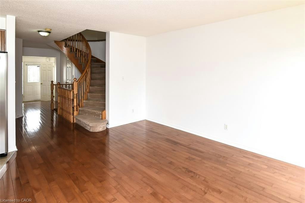 37 Cornerstone Drive, Hamilton, ON, L8J 0A1 - 7