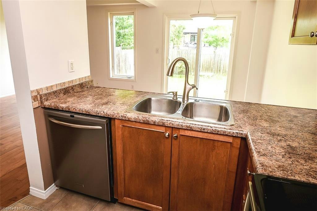 37 Cornerstone Drive, Hamilton, ON, L8J 0A1 - 12
