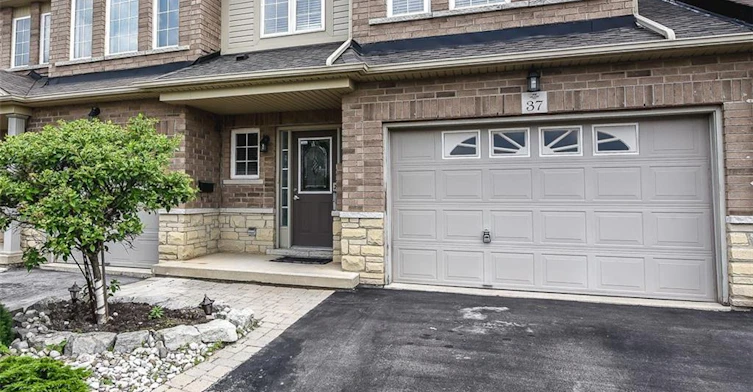 37 Cornerstone Drive, Hamilton, ON, L8J 0A1 - 3