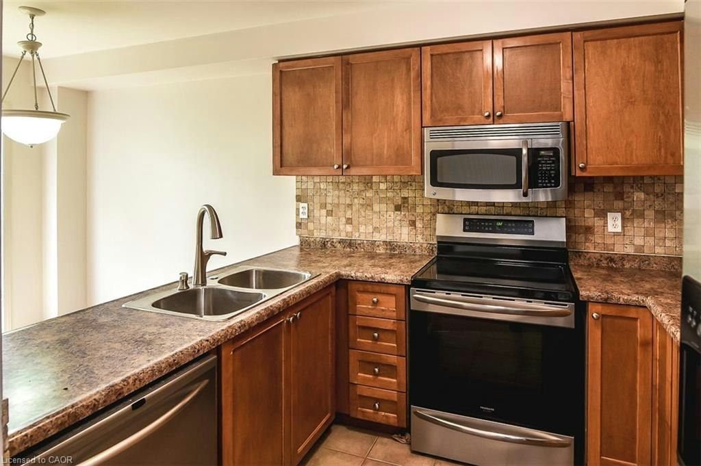 37 Cornerstone Drive, Hamilton, ON, L8J 0A1 - 14