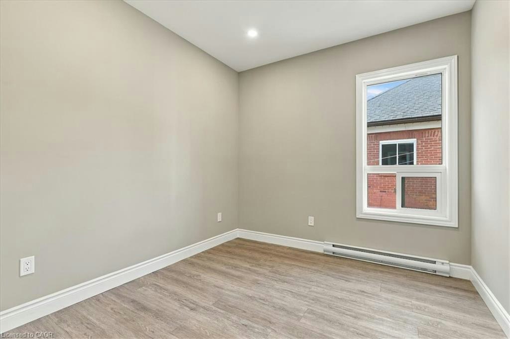 Upper-17 Eby Street S, Kitchener, ON, N2G 3K6 - 8