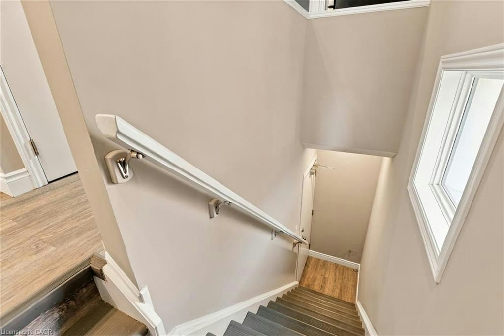 Upper-17 Eby Street S, Kitchener, ON, N2G 3K6 - 4