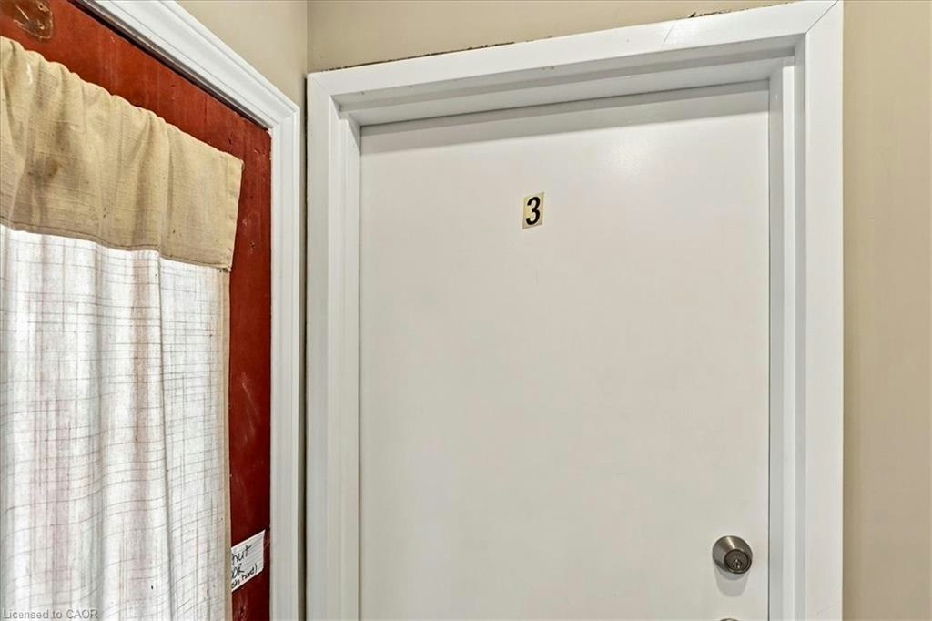 Upper-17 Eby Street S, Kitchener, ON, N2G 3K6 - 3