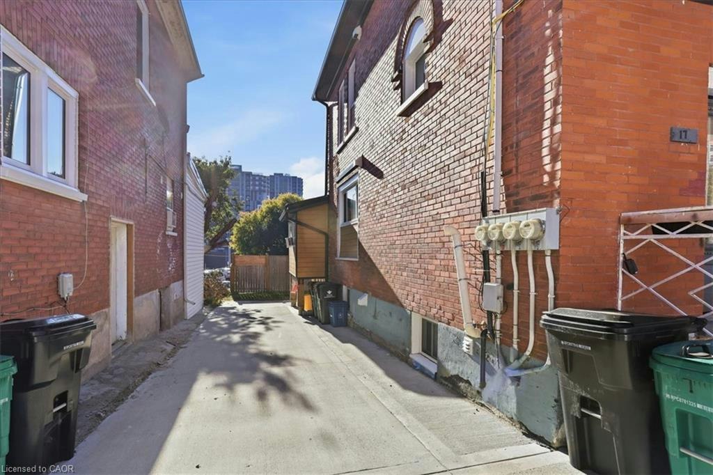 Upper-17 Eby Street S, Kitchener, ON, N2G 3K6 - 19
