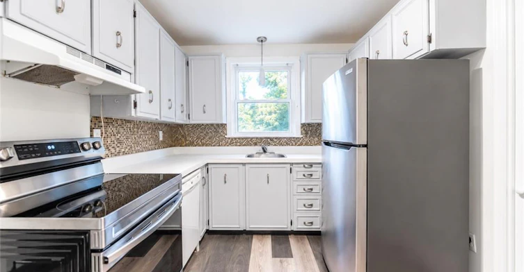68 Wilson Street E, Hamilton, ON, L9G 2B5 - 6
