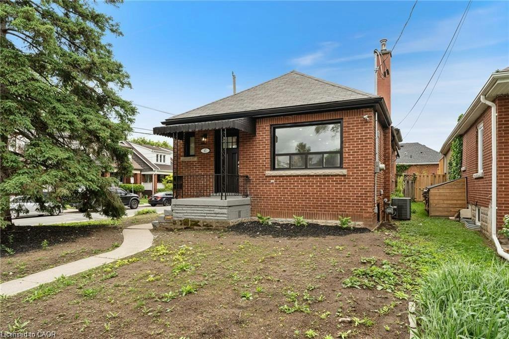 Basement-47 Macdonald Avenue, Hamilton, ON, L8P 4N8