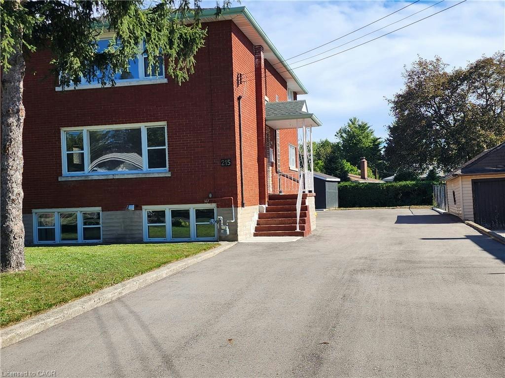 215 Belleview Avenue, Kitchener, ON, N2B 1G6
