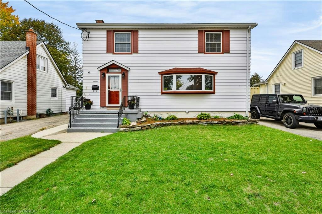 11 Sussex Avenue, Brantford, ON, N3R 2G5