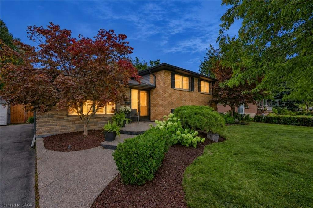 194 Foxbar Road, Burlington, ON, L7L 2Z9