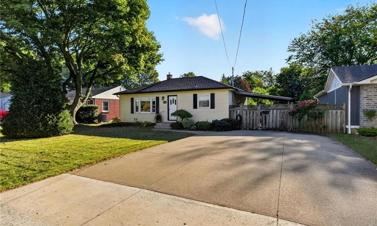 416 Bartlett Avenue