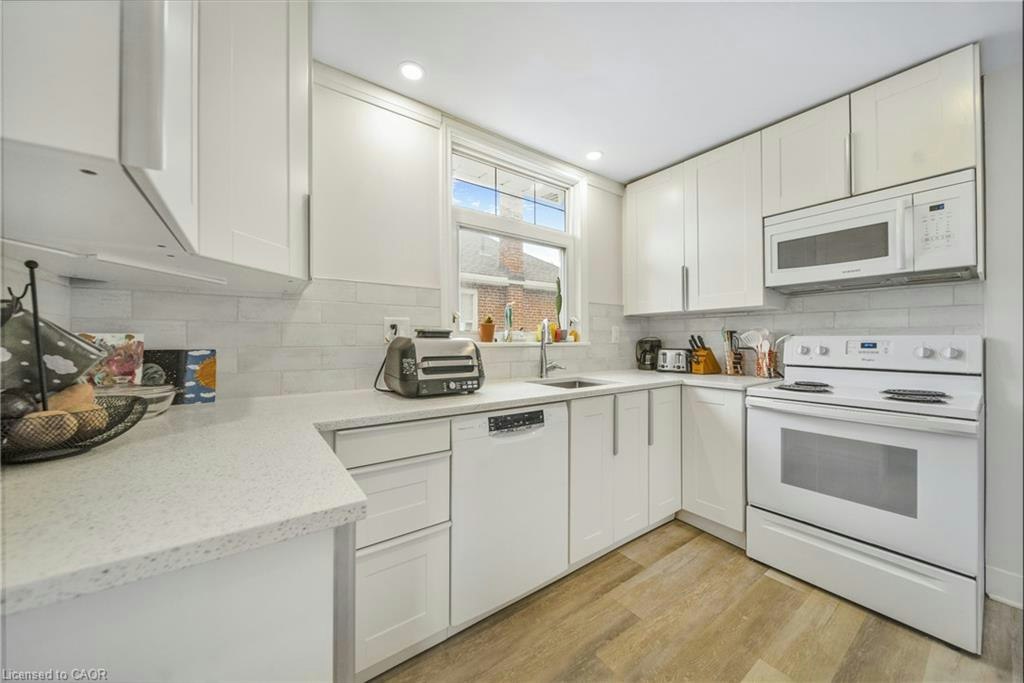Upper-146 Glencarry Avenue, Hamilton, ON, L8K 3R8 - 14