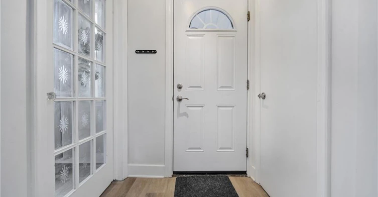 Upper-146 Glencarry Avenue, Hamilton, ON, L8K 3R8 - 11