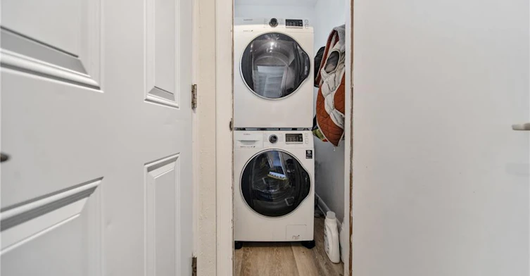 Upper-146 Glencarry Avenue, Hamilton, ON, L8K 3R8 - 22