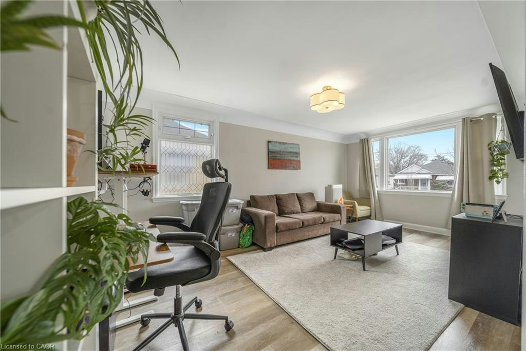 Upper-146 Glencarry Avenue, Hamilton, ON, L8K 3R8 - 7
