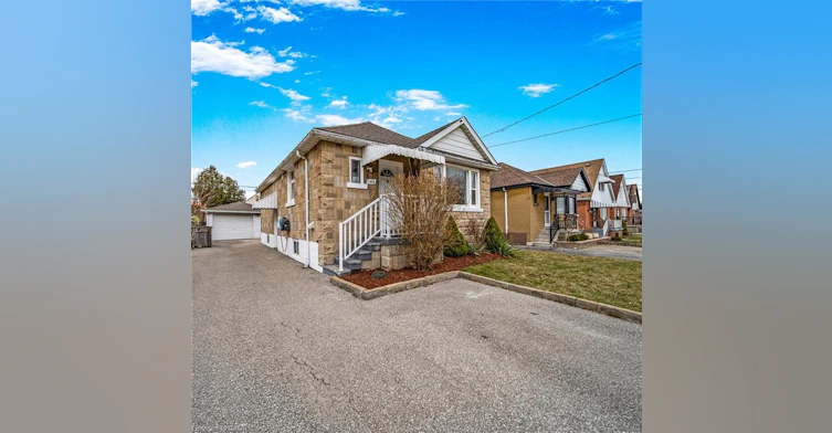 Upper-146 Glencarry Avenue, Hamilton, ON, L8K 3R8 - 2