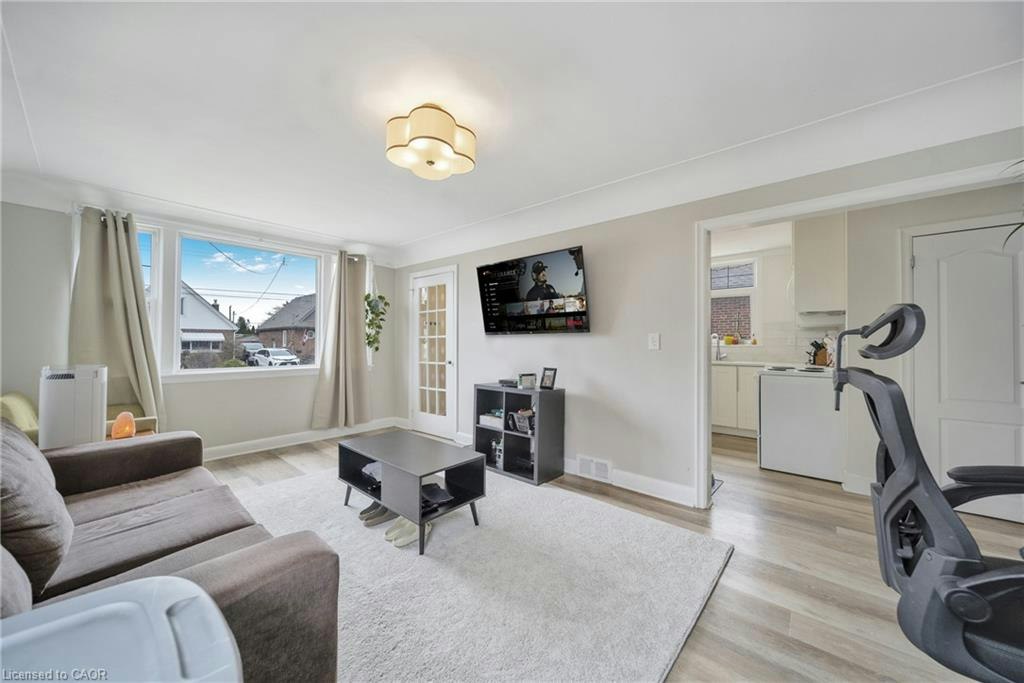 Upper-146 Glencarry Avenue, Hamilton, ON, L8K 3R8 - 9