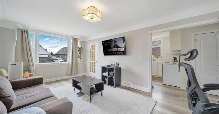 Upper-146 Glencarry Avenue, Hamilton, ON, L8K 3R8 - 9