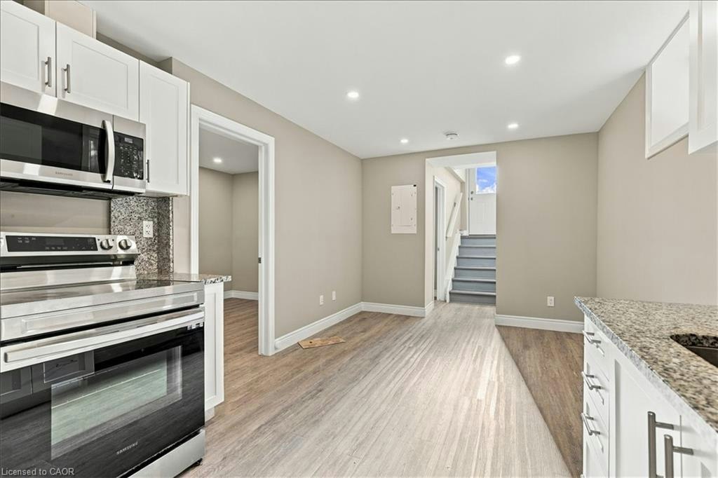 LOWER-17 Eby Street S, Kitchener, ON, N2G 3K6 - 6