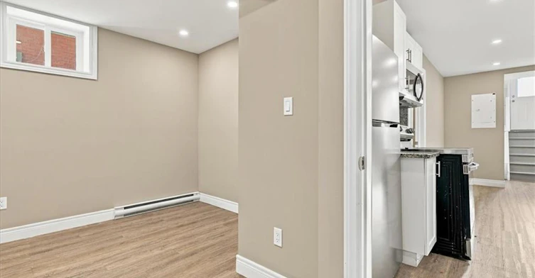 LOWER-17 Eby Street S, Kitchener, ON, N2G 3K6 - 9