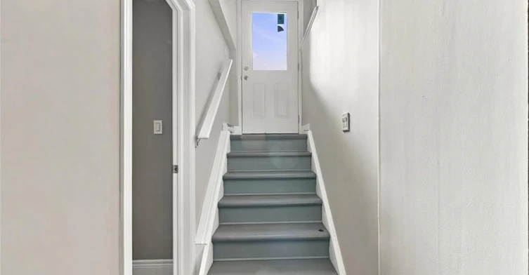 LOWER-17 Eby Street S, Kitchener, ON, N2G 3K6 - 3