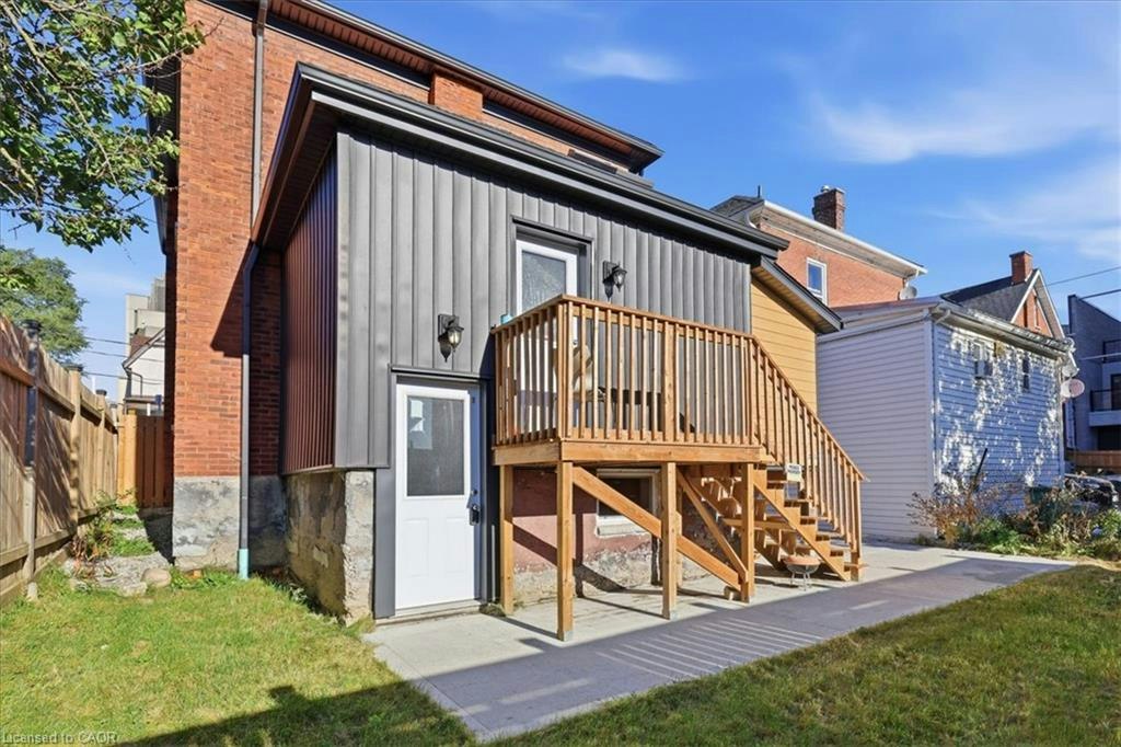 LOWER-17 Eby Street S, Kitchener, ON, N2G 3K6 - 2